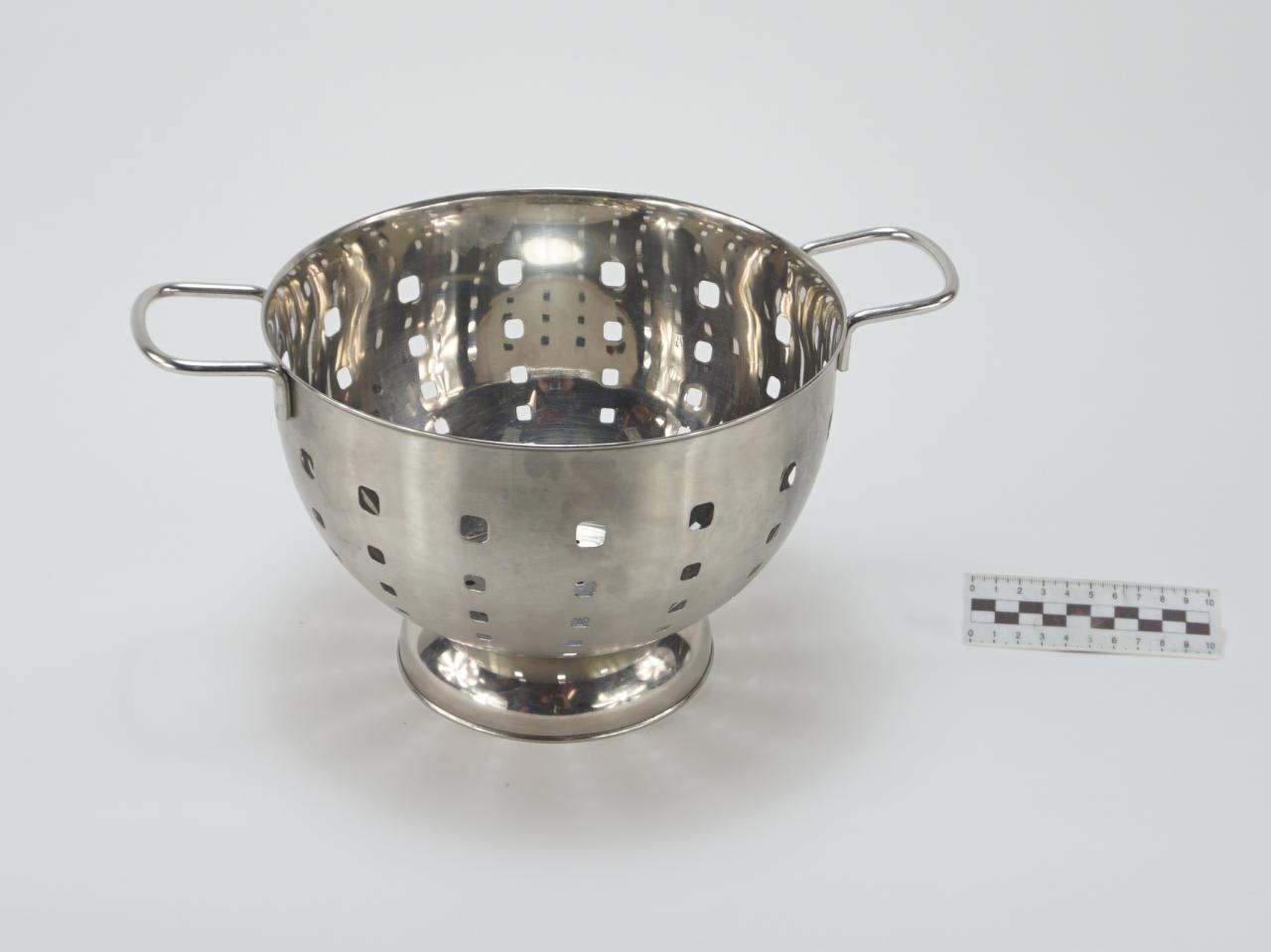 COLANDER