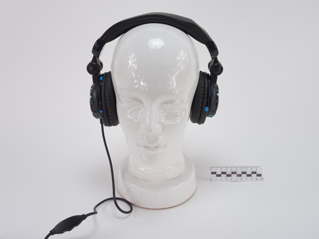 HEADPHONES