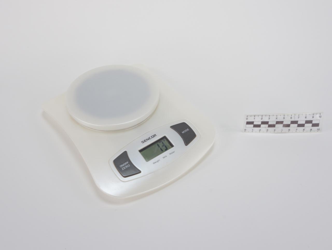 KITCHEN SCALE