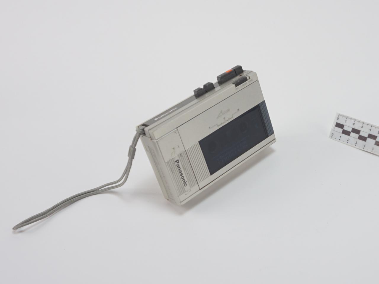 DICTAPHONE