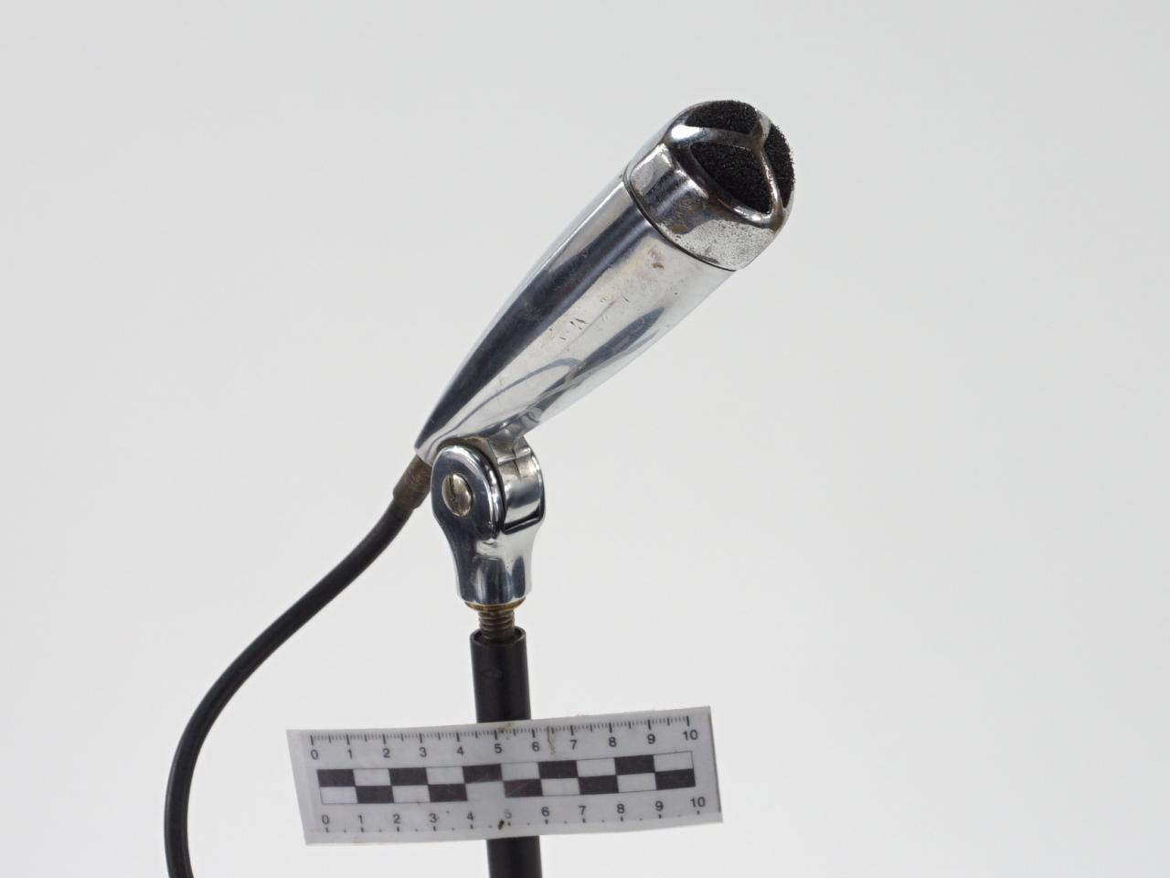 MICROPHONE