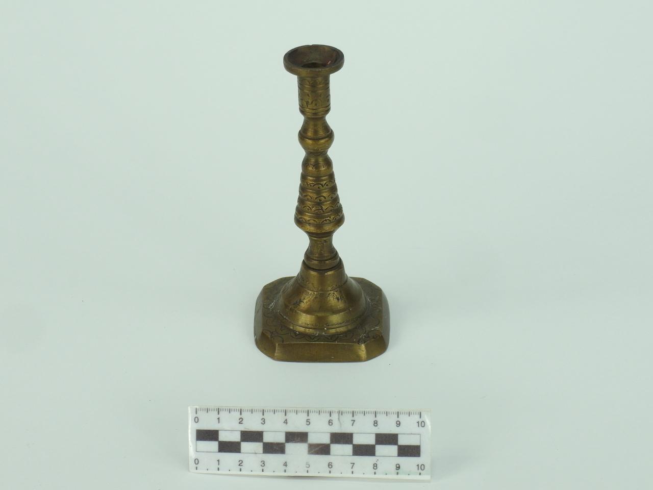 CANDLESTICK