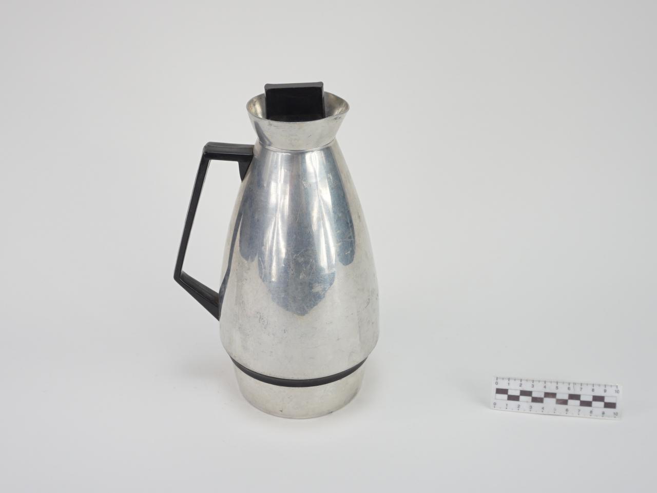 THERMOS