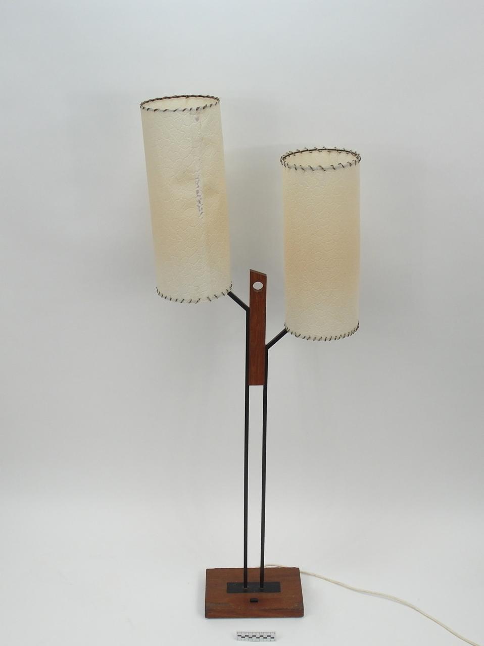 LAMPA PODŁOGOWA