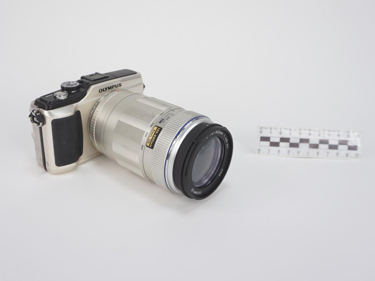 APARAT FOTOGRAFICZNY CYFROWY