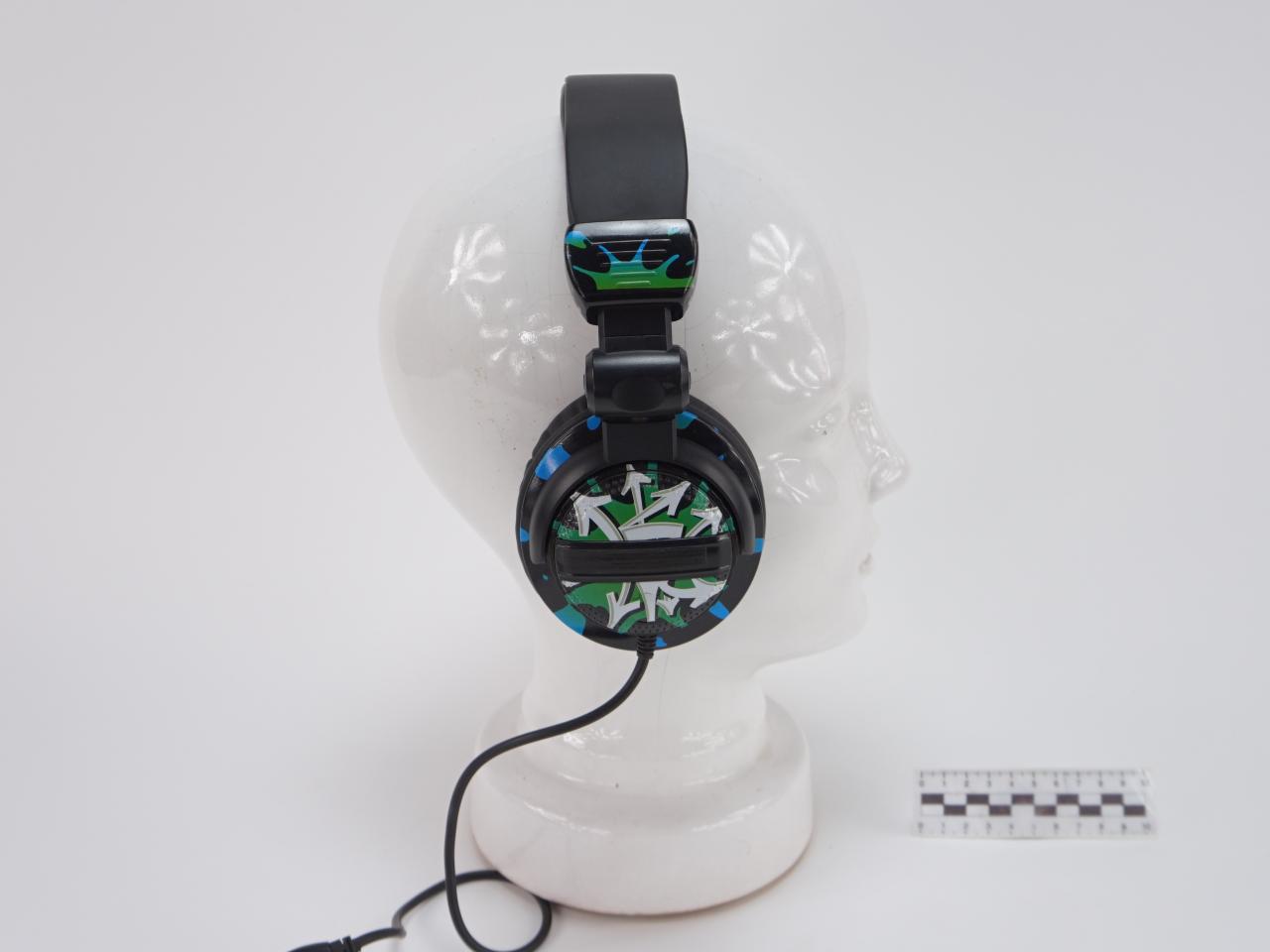 HEADPHONES