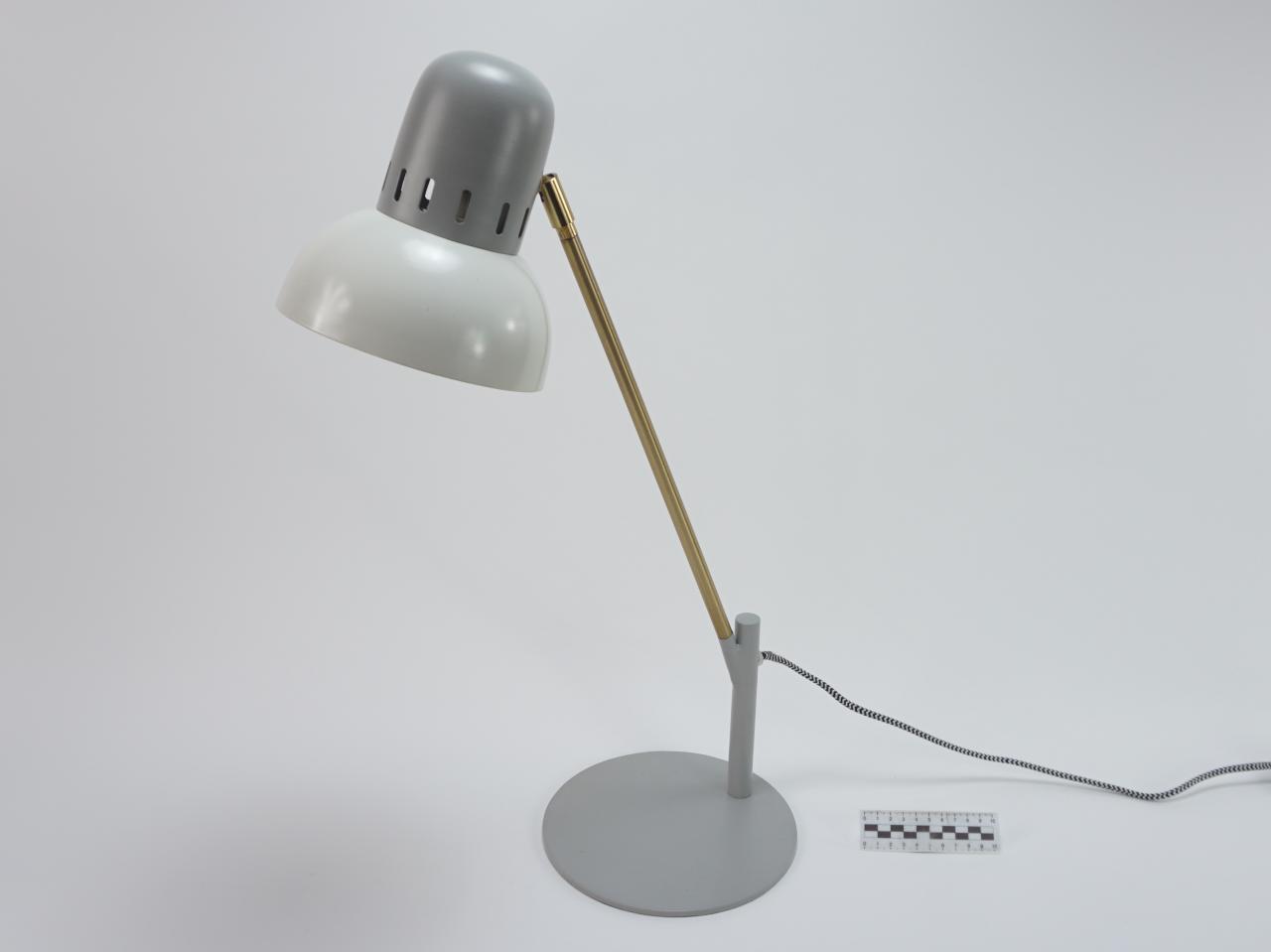 DESK LAMP
