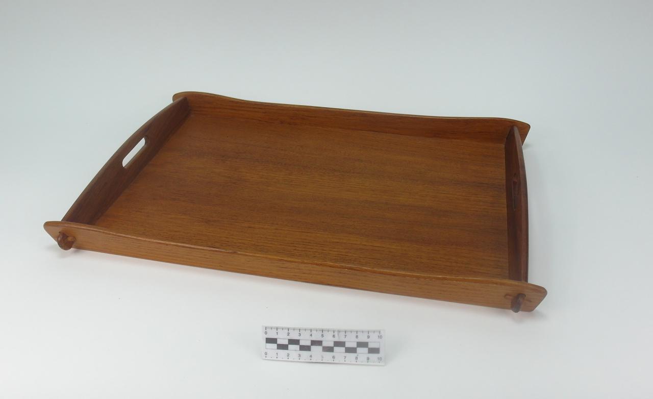 TRAY