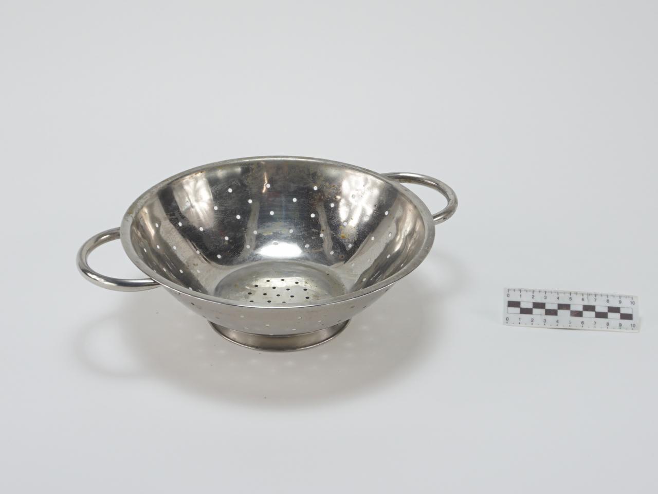 COLANDER