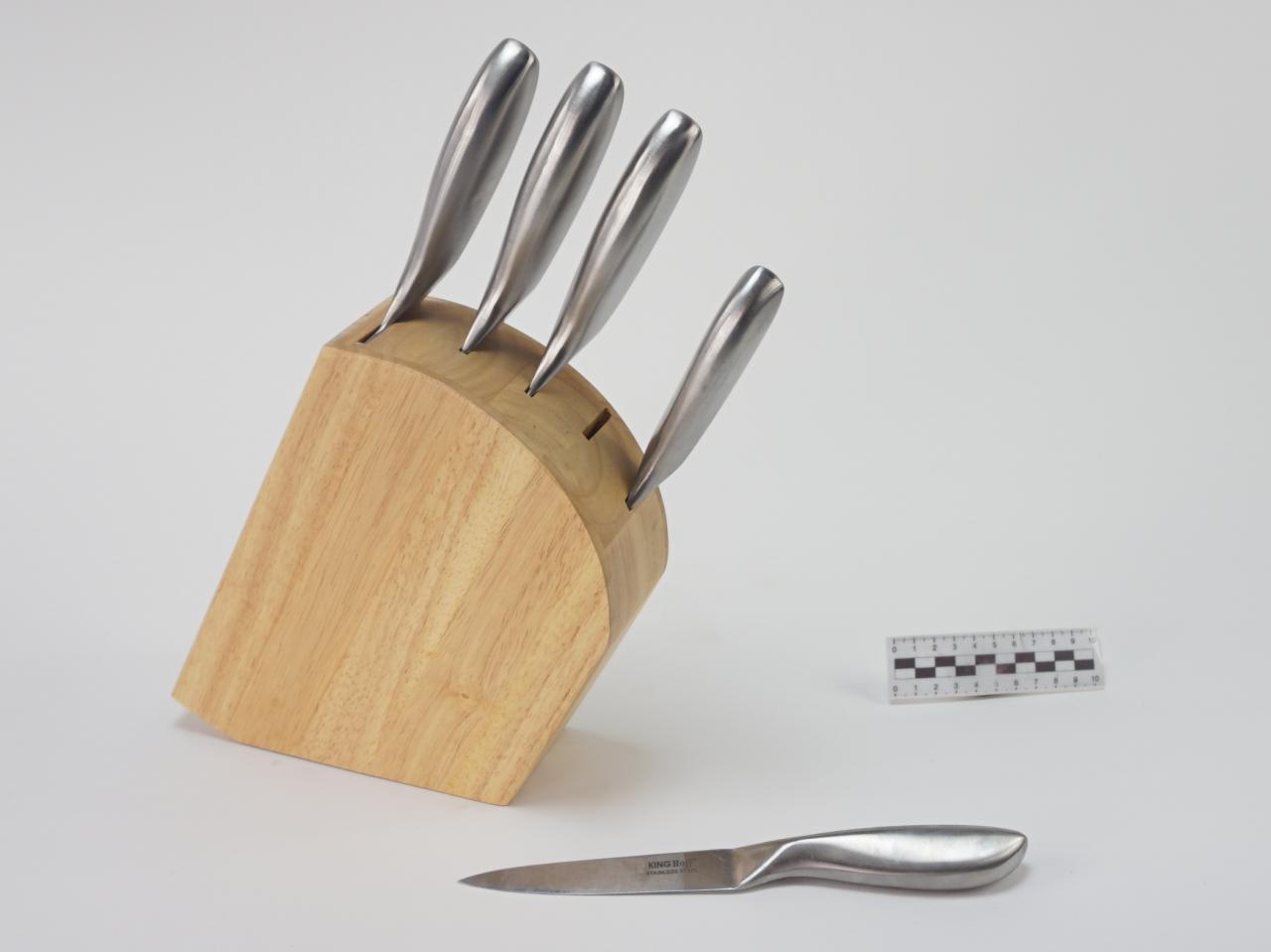 KITCHEN KNIFE SET IN BLOCK