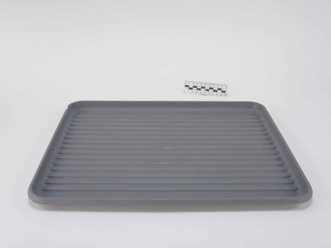 TRAY