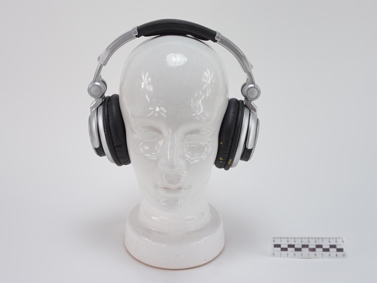 HEADPHONES