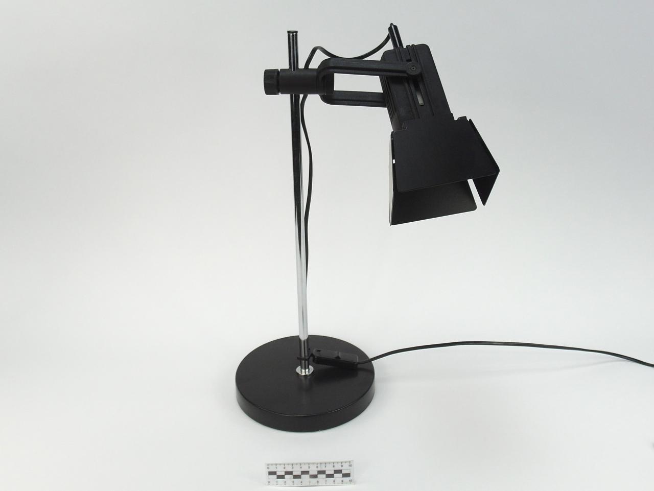 DESK LAMP