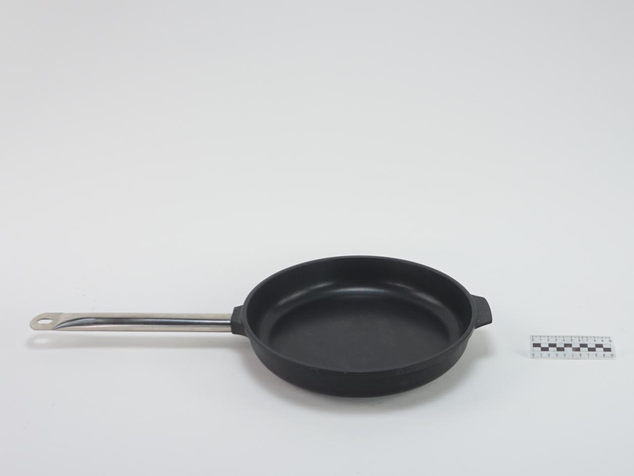 FRYING PAN
