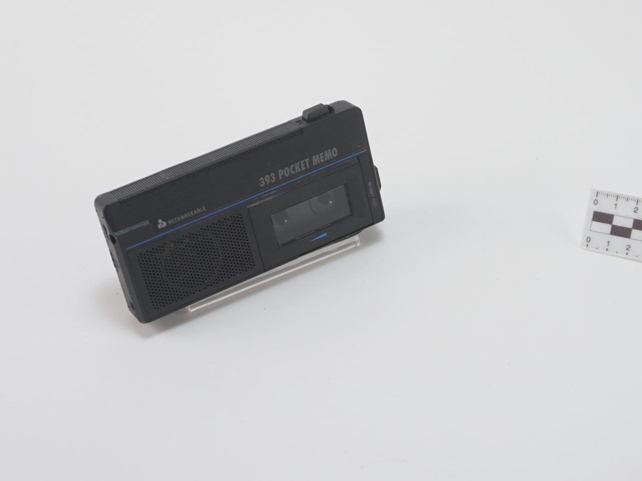DICTAPHONE