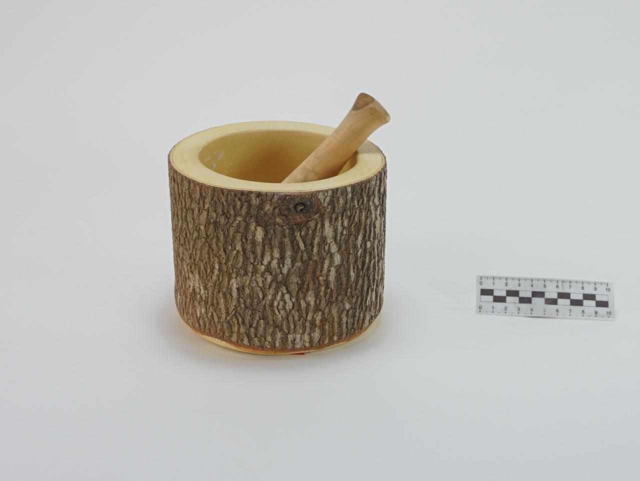MORTAR AND PESTLE