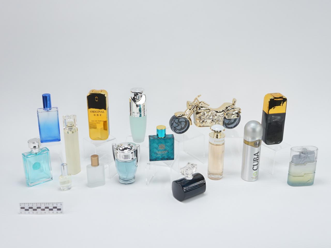 PERFUMY FLAKONIKI