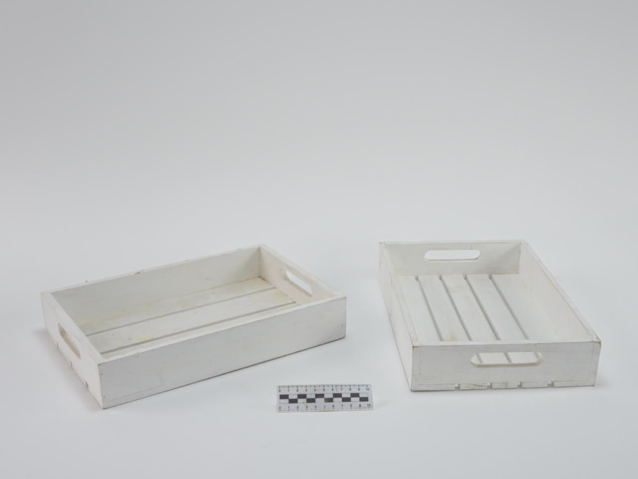 TRAY