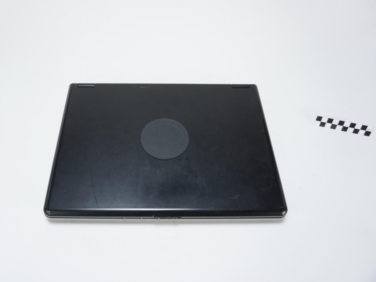 LAPTOP  DELL