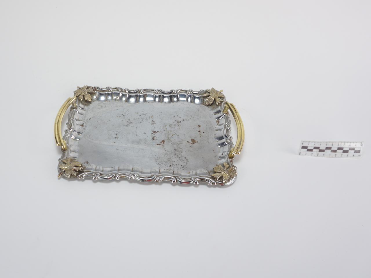 TRAY