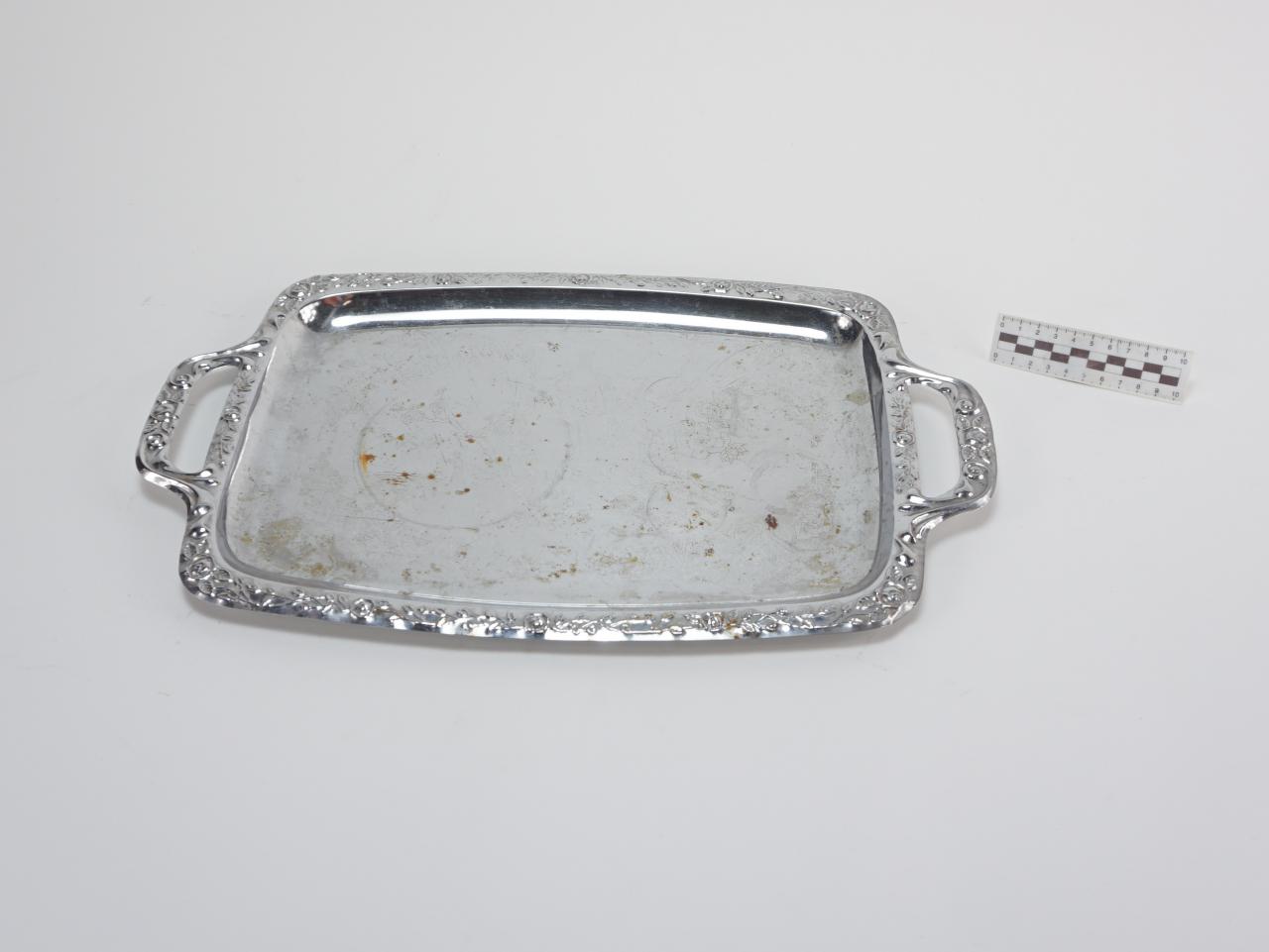TRAY