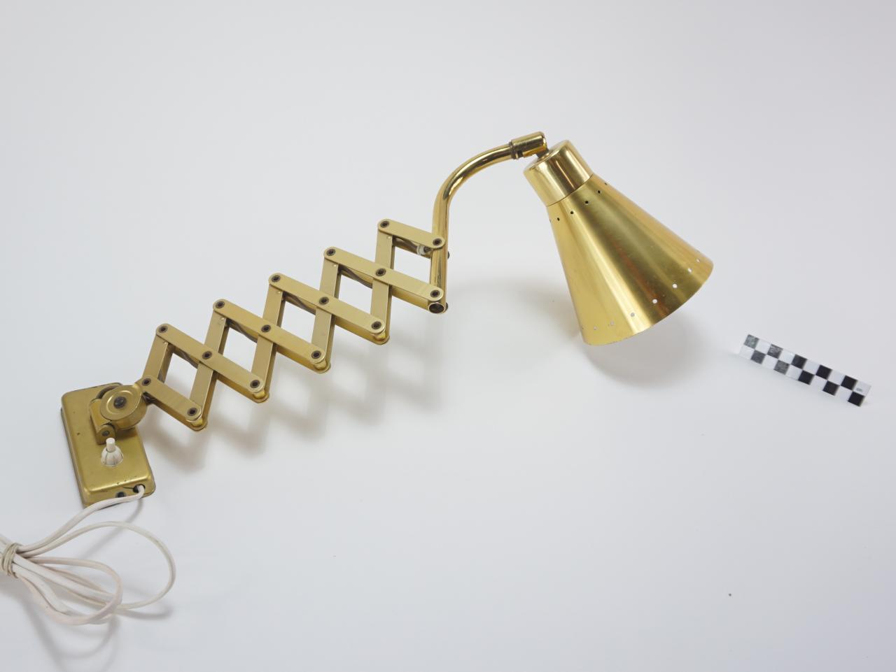 SCISSOR LAMP