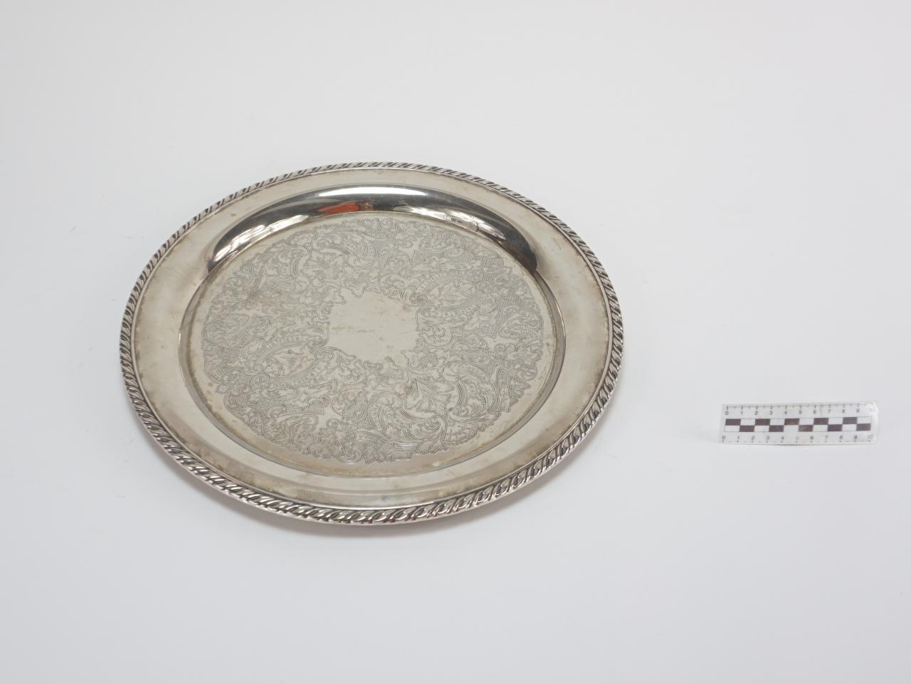 TRAY