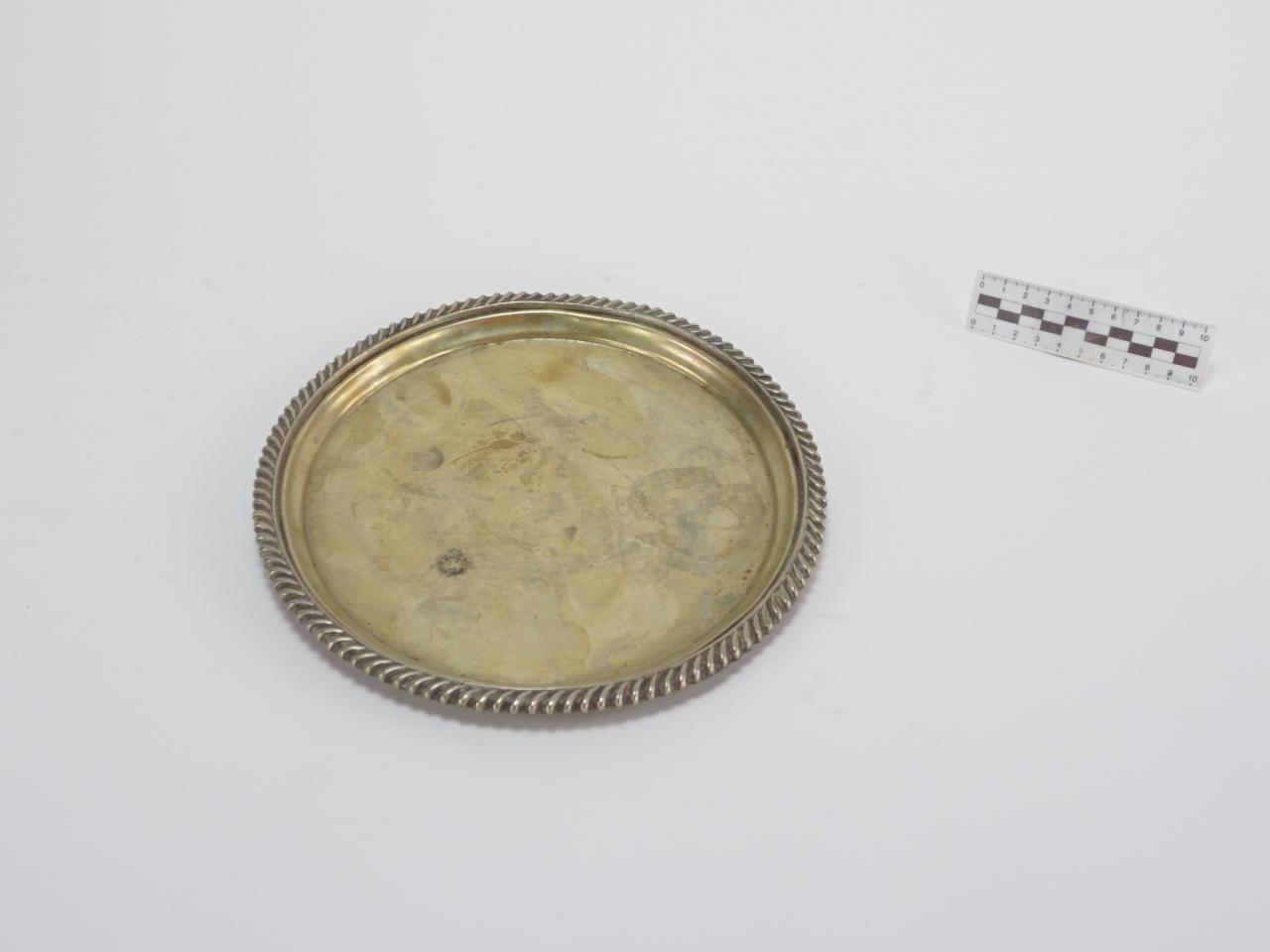 TRAY