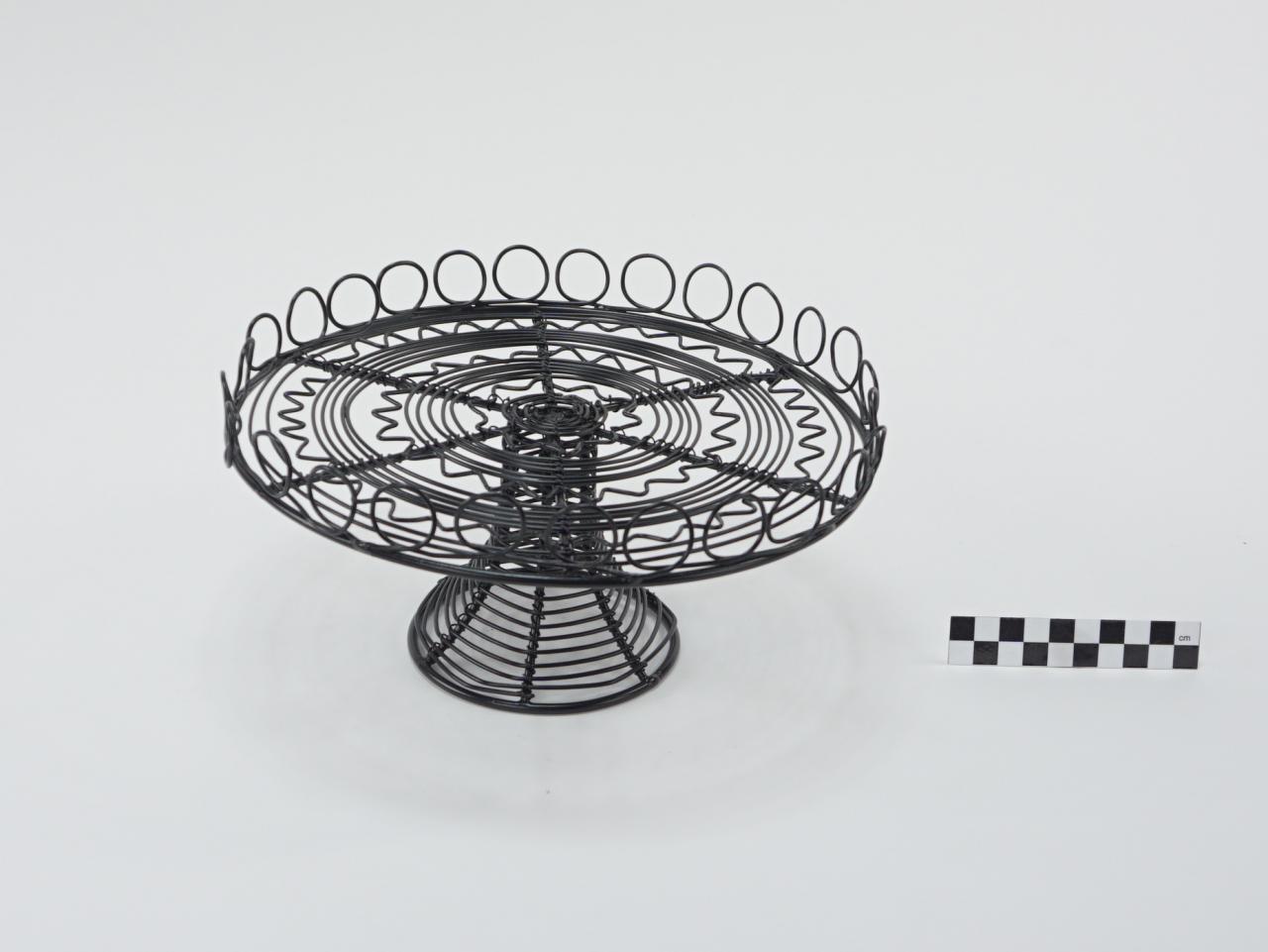 CAKE STAND