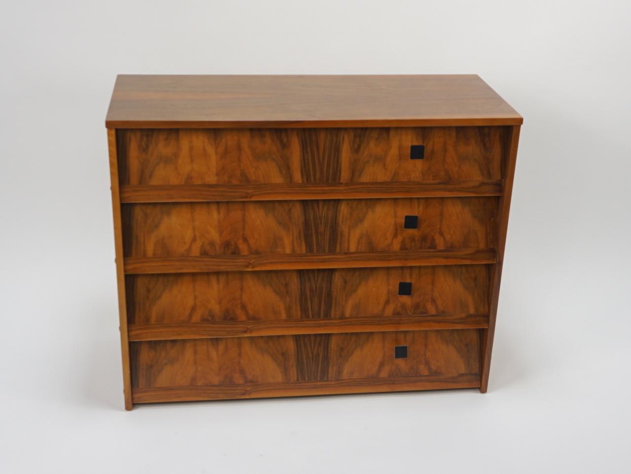 SHOE CABINET