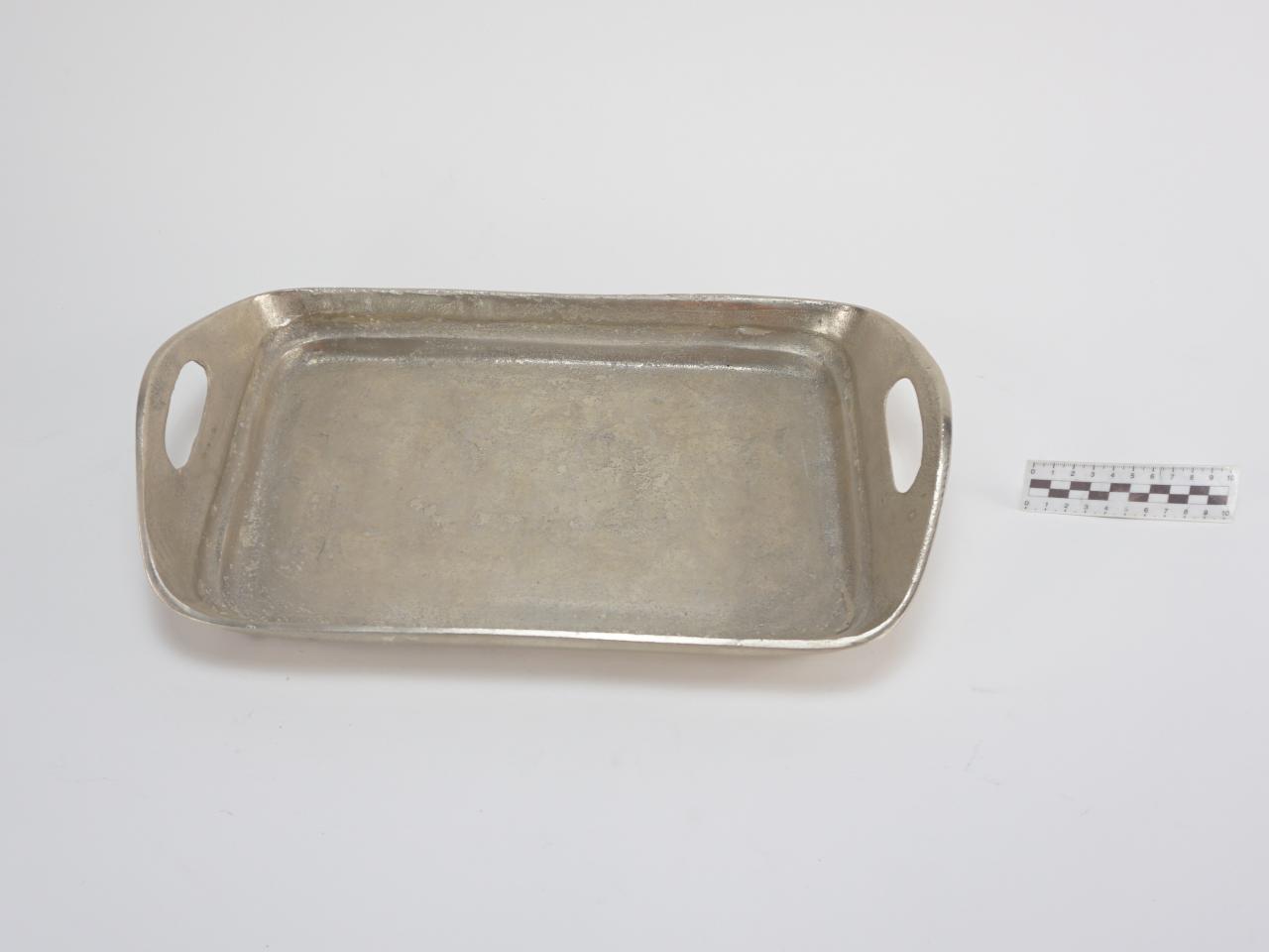TRAY
