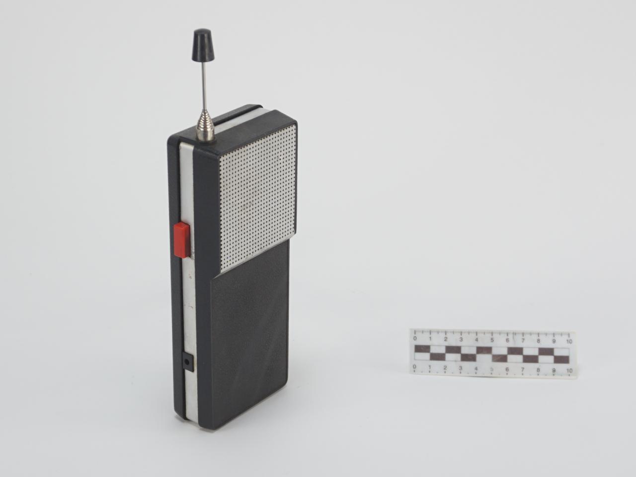 WALKIE-TALKIE SHORTWAVE RADIO