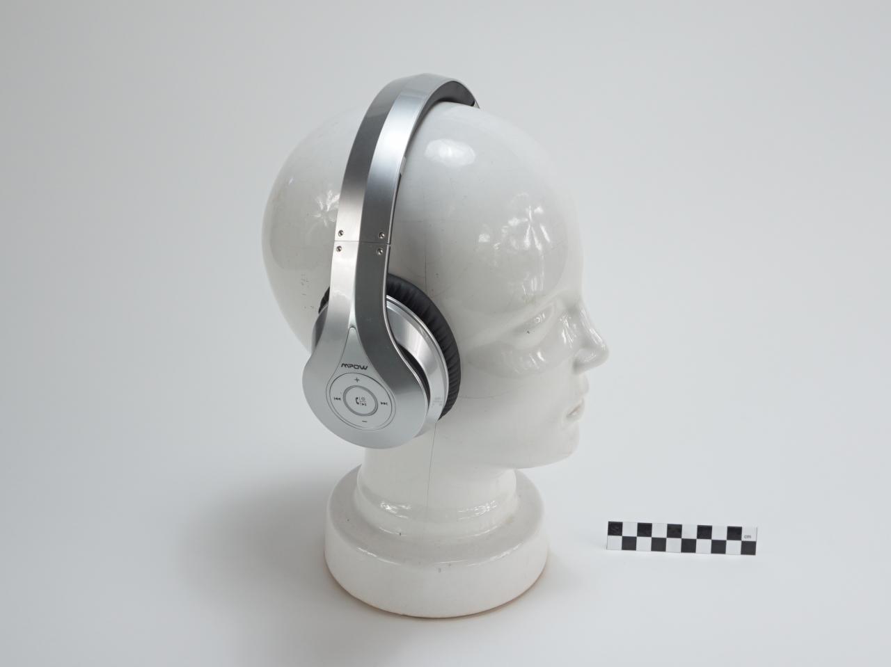 HEADPHONES