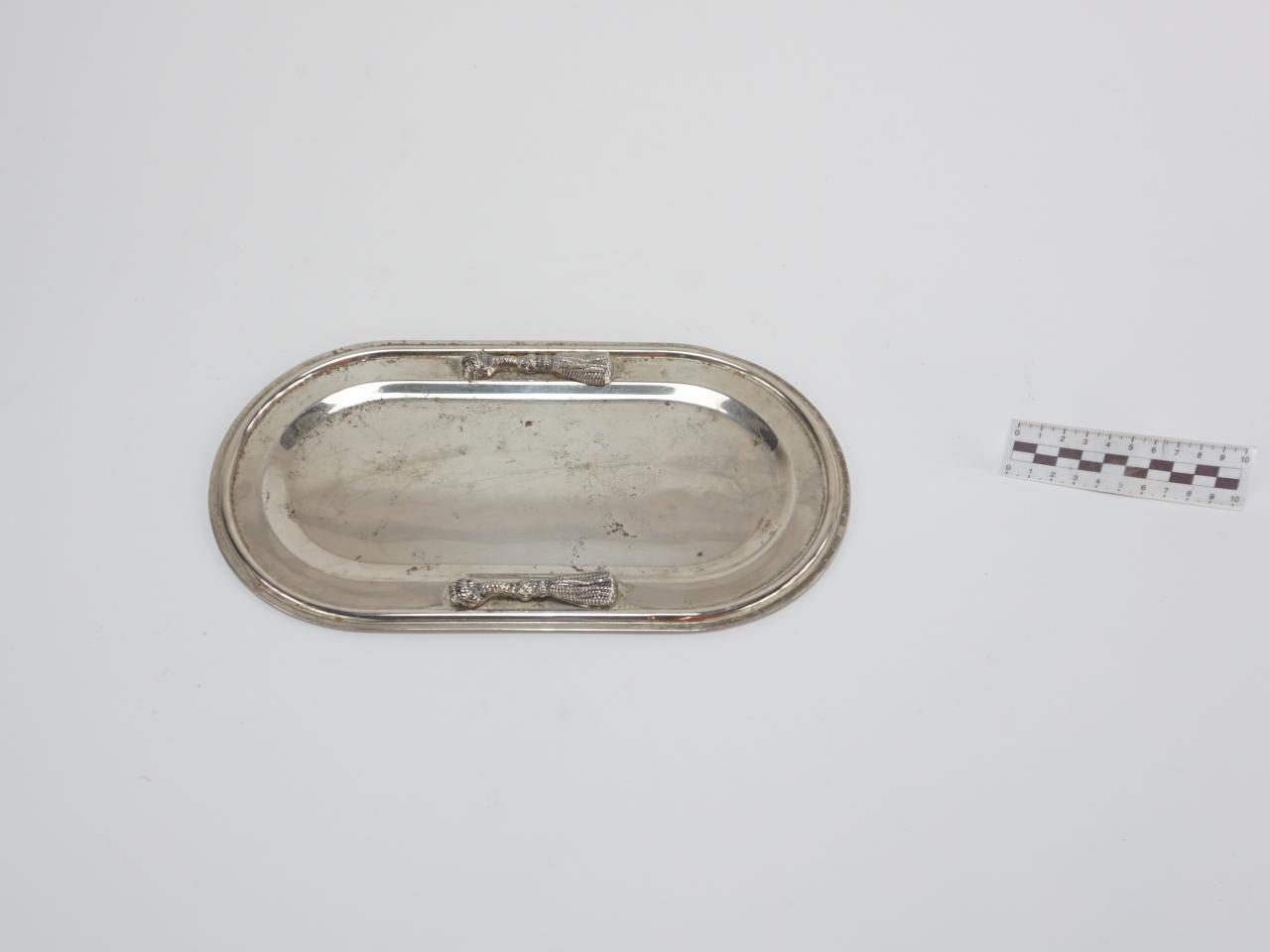 TRAY