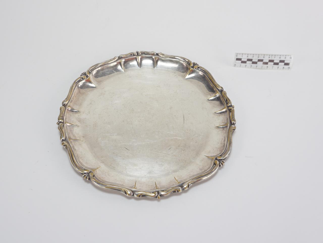 TRAY