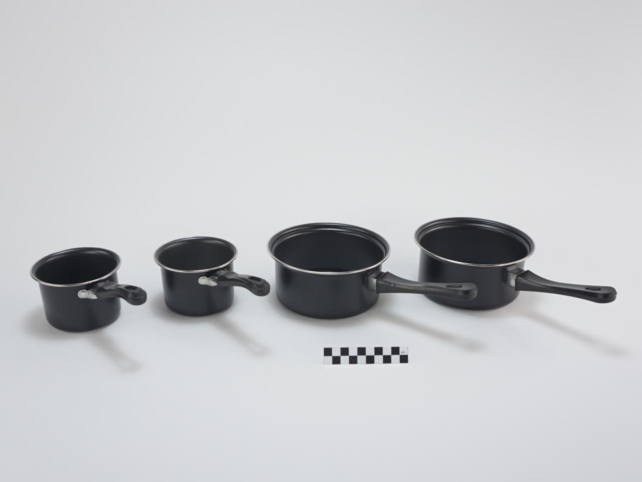 SAUCEPAN POT