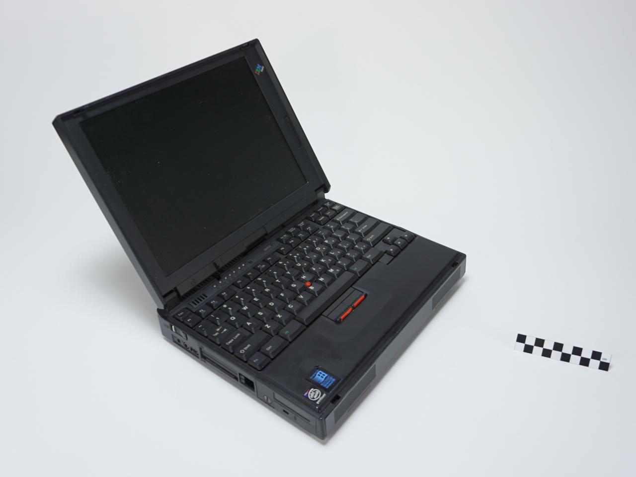 LAPTOP IBM