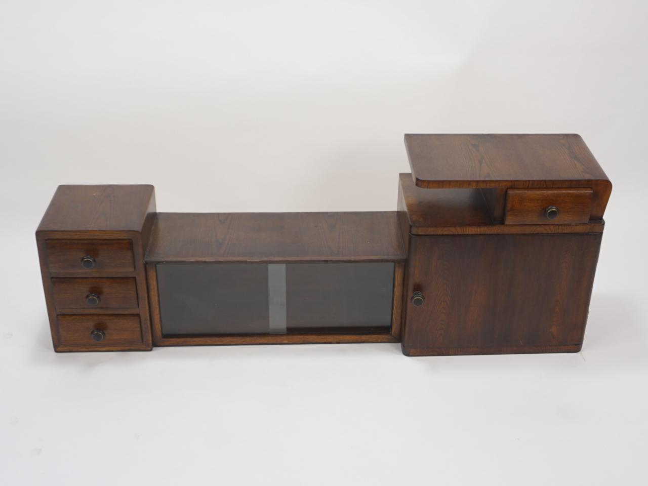 KITCHEN CABINET