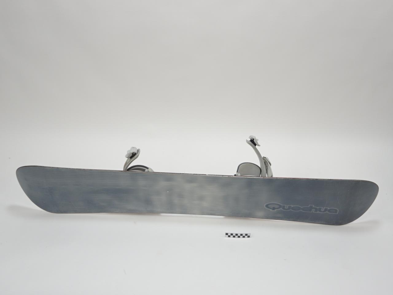 SNOWBOARD
