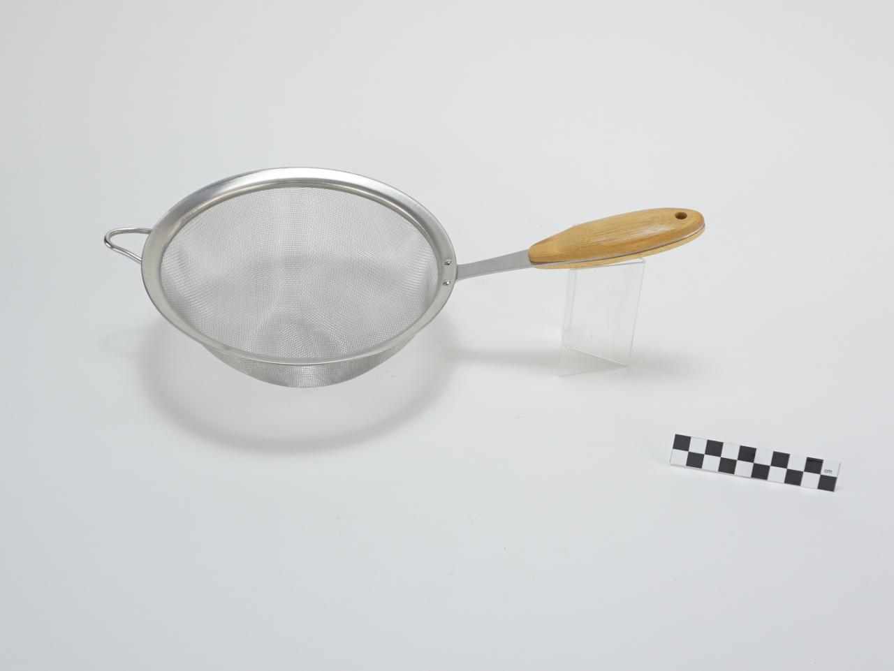 STRAINER