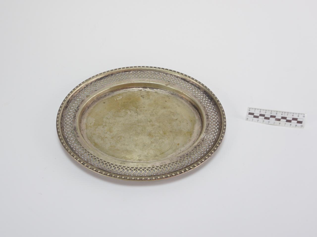 TRAY