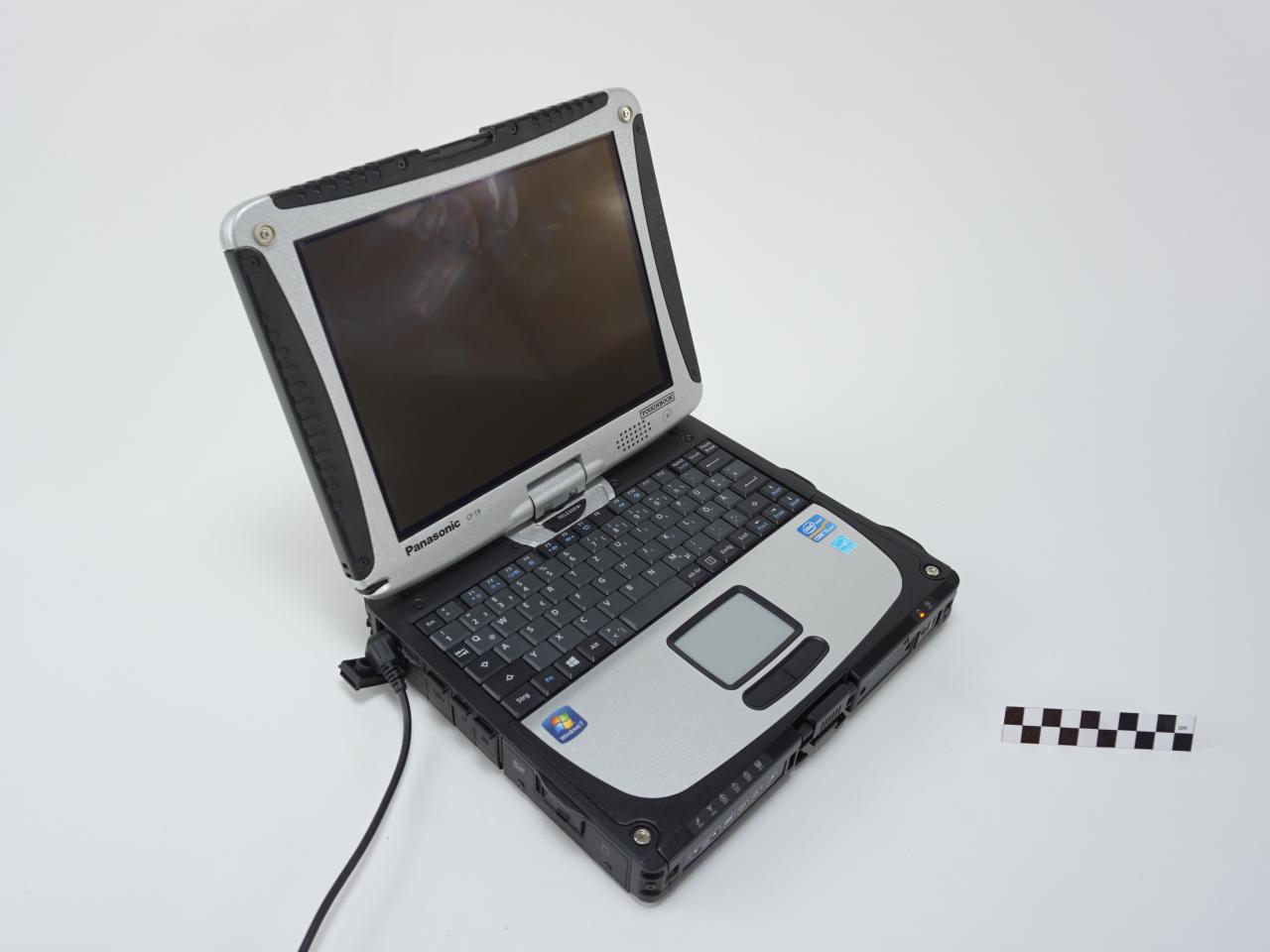 LAPTOP PANASONIC