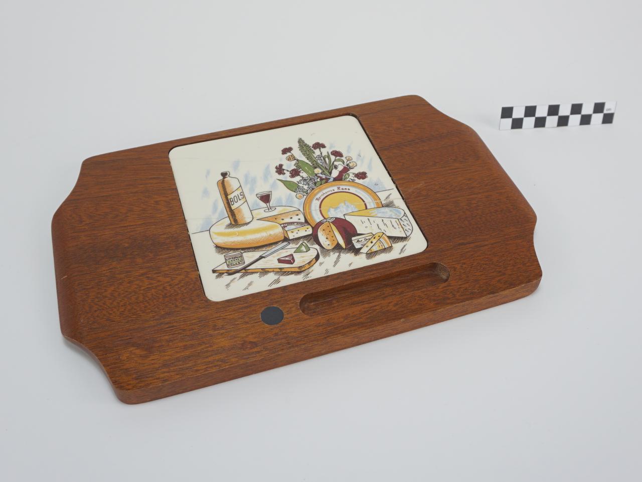 CUTTING BOARD