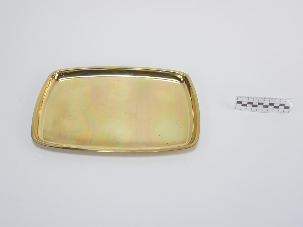 TRAY