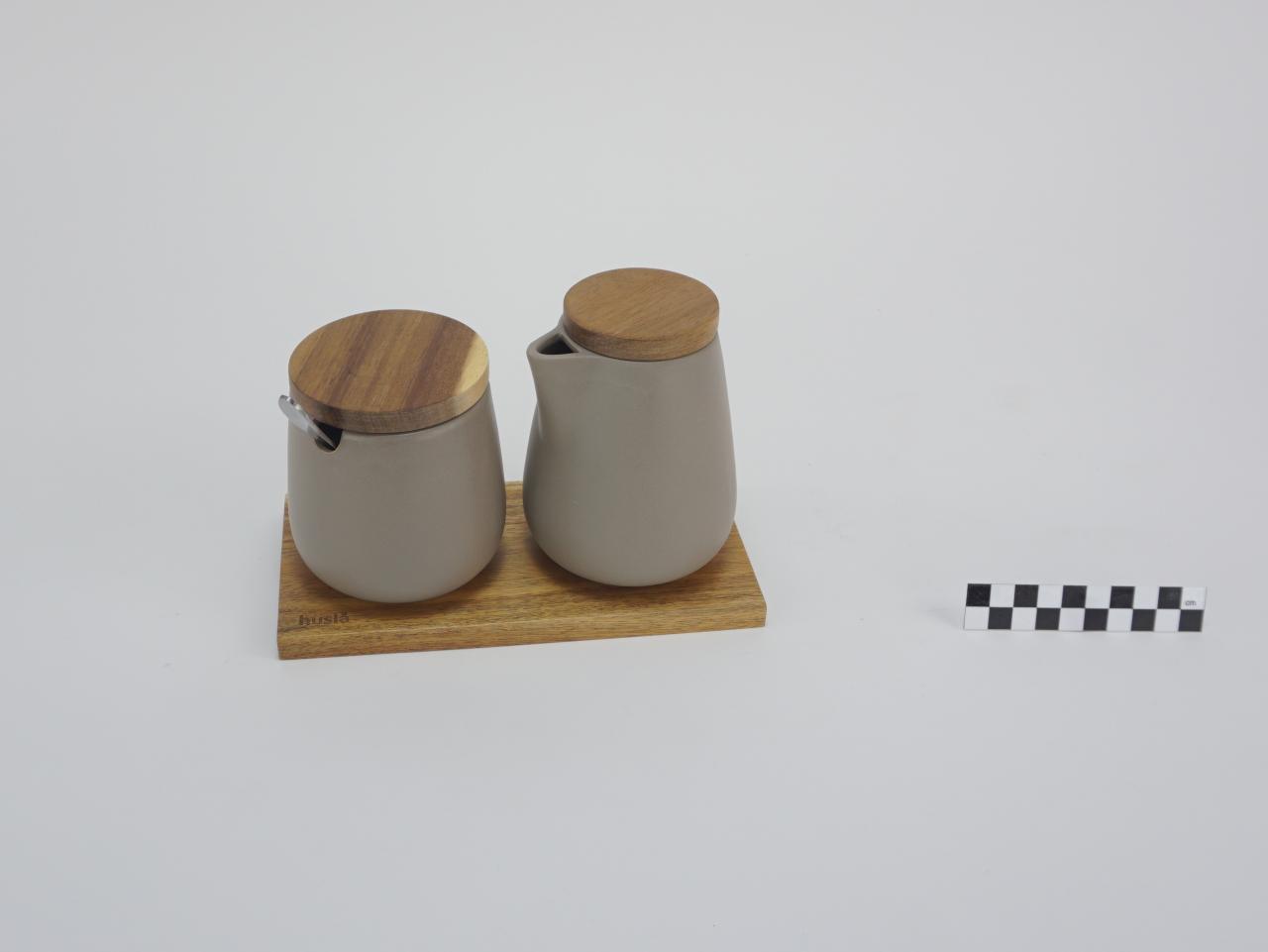 SUGAR BOWL AND CREAMER SET