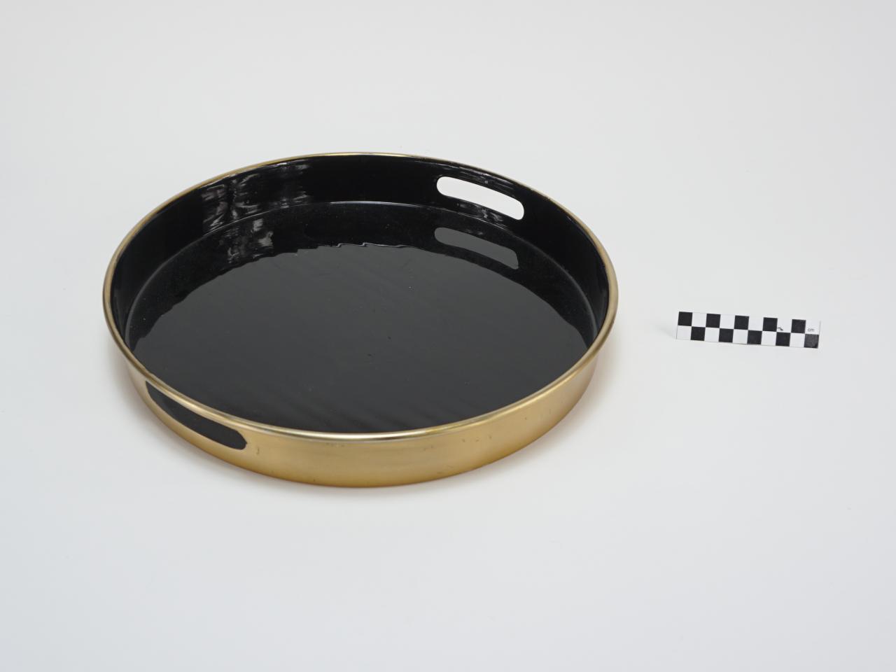 TRAY