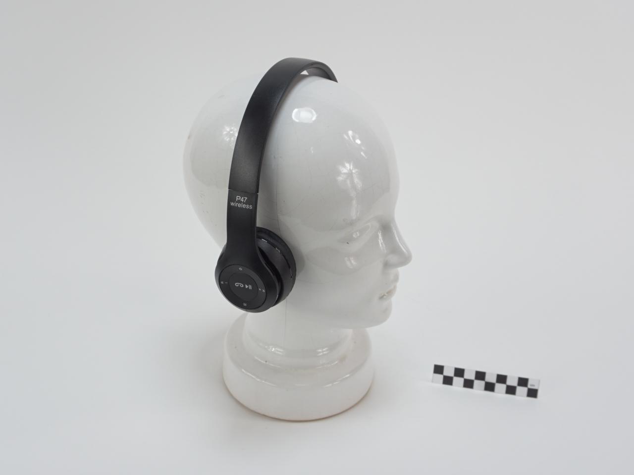 HEADPHONES