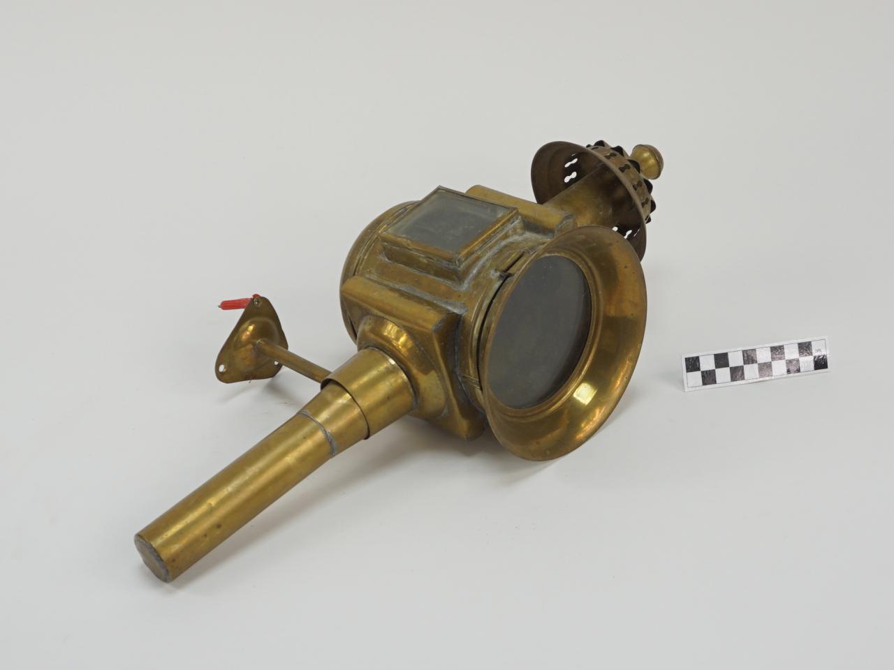 LAMPA POWOZOWA
