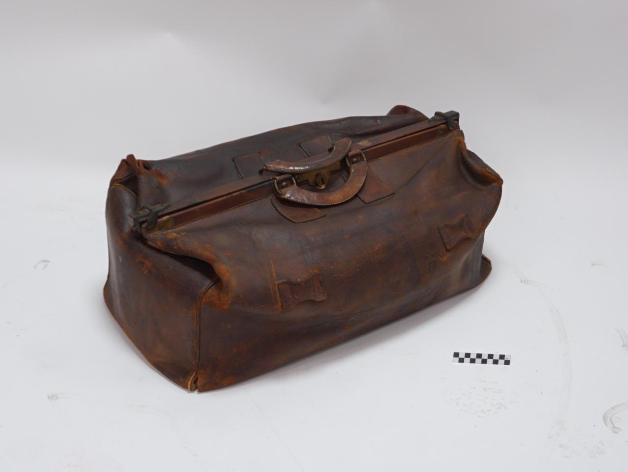 DOCTOR'S BAG