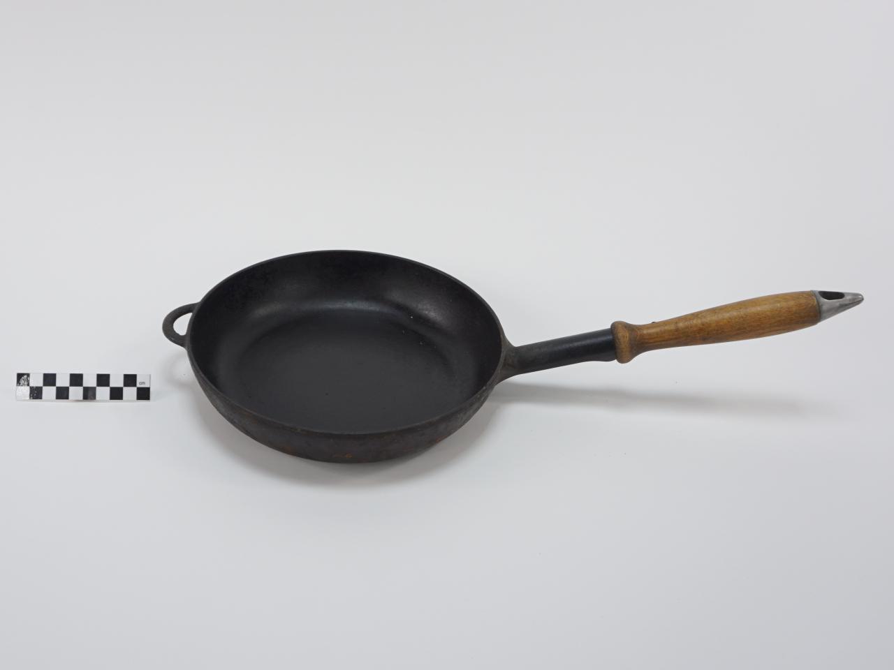 FRYING PAN